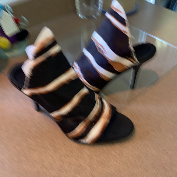 Balenciaga Calf Hair Glove Mules - Picture 5 of 16